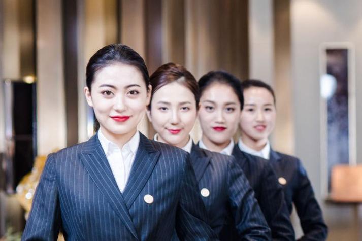 礼仪服务 无声的细节，有声的表达